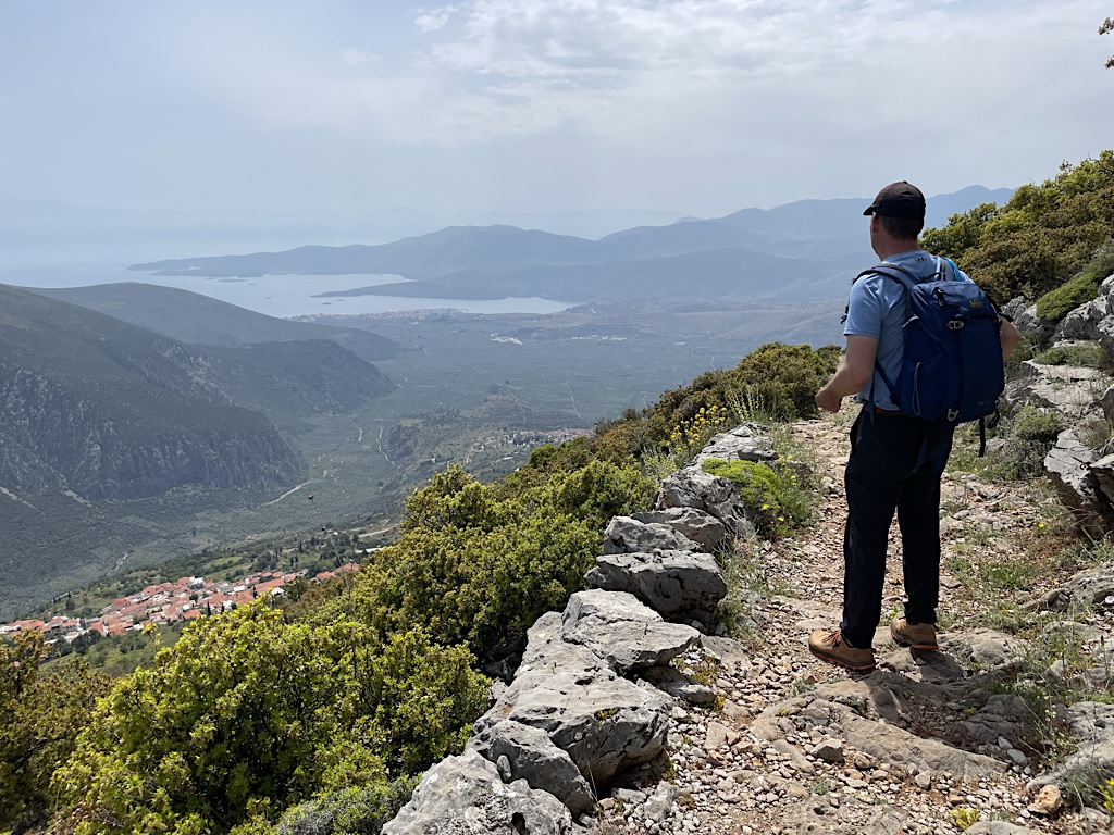 Chris starts down to Delphi.