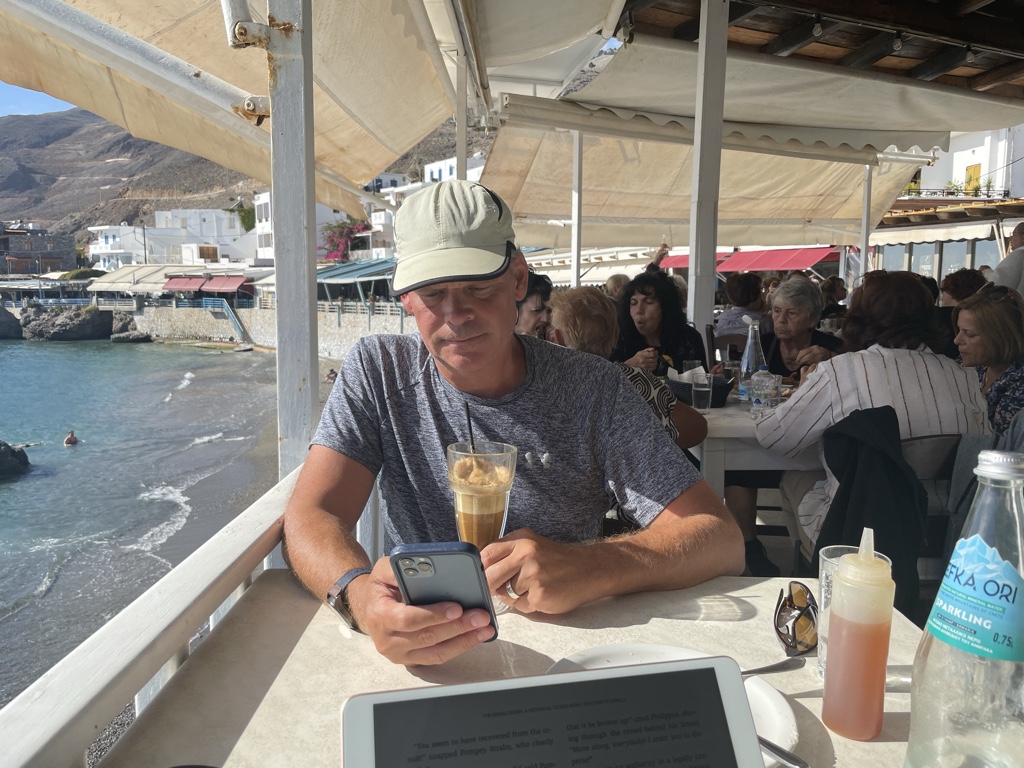 What people do in Chora Sfakion.