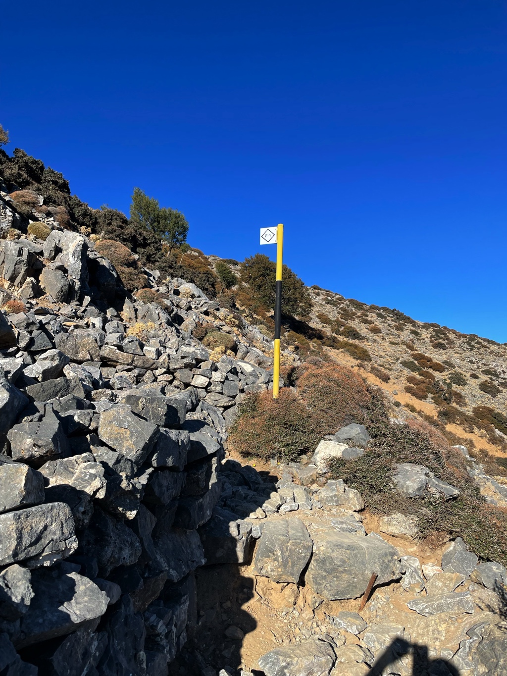 The trail up Gigilos is part of the extensive E4 coastal trail.