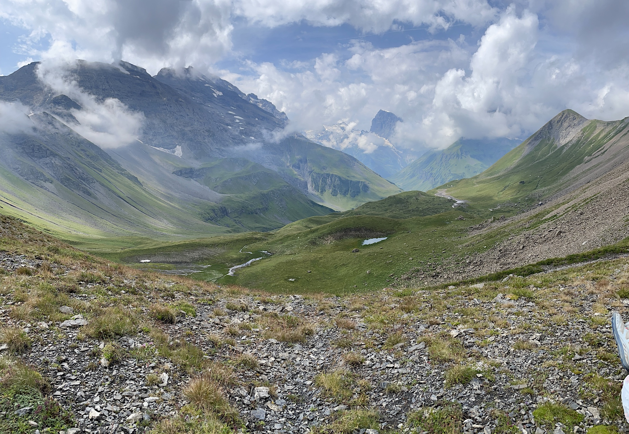 And looking forward. I think the peak in the distance is Titlis.