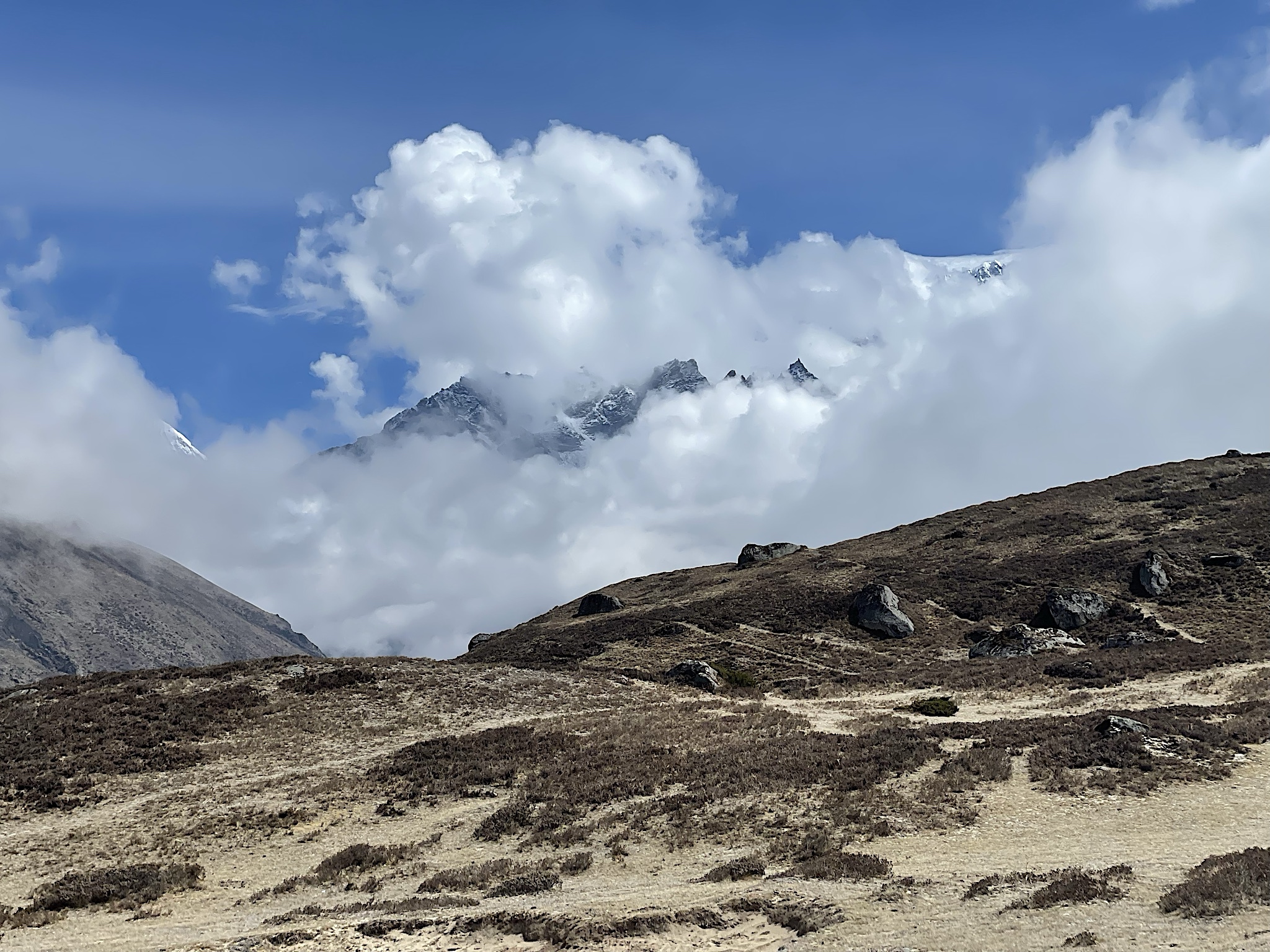 And the clouds close in!